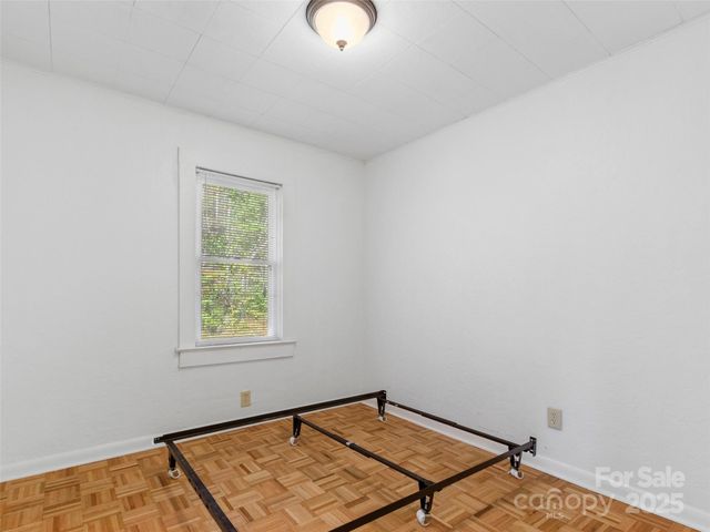 96 Thompson Road, Spruce Pine, NC 28777