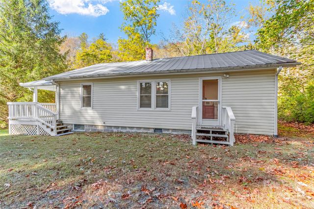 96 Thompson Road, Spruce Pine, NC 28777