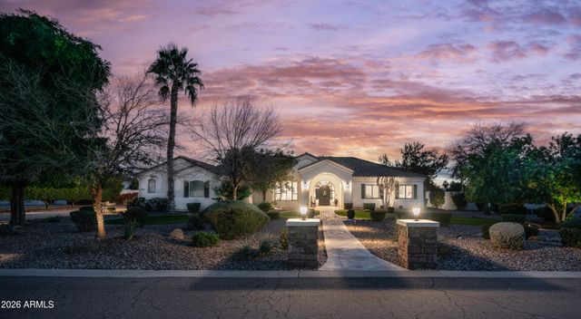 2731 E Capricorn Place, Chandler, AZ 85249