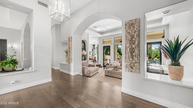 2731 E Capricorn Place, Chandler, AZ 85249