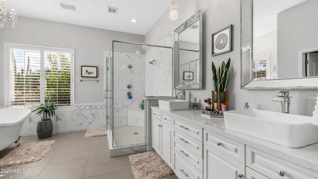 2731 E Capricorn Place, Chandler, AZ 85249