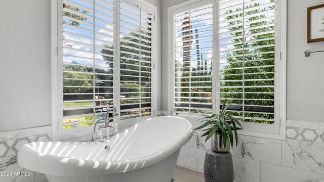 2731 E Capricorn Place, Chandler, AZ 85249