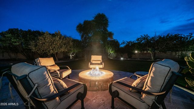 2731 E Capricorn Place, Chandler, AZ 85249