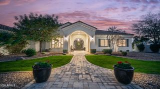 2731 E Capricorn Place, Chandler, AZ 85249