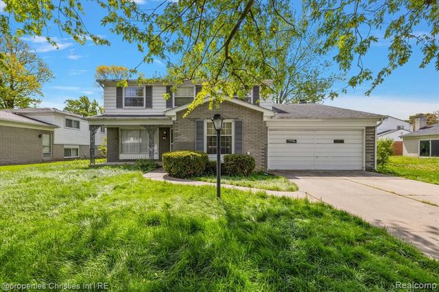 21889 Potomac Street, Southfield, MI 48076