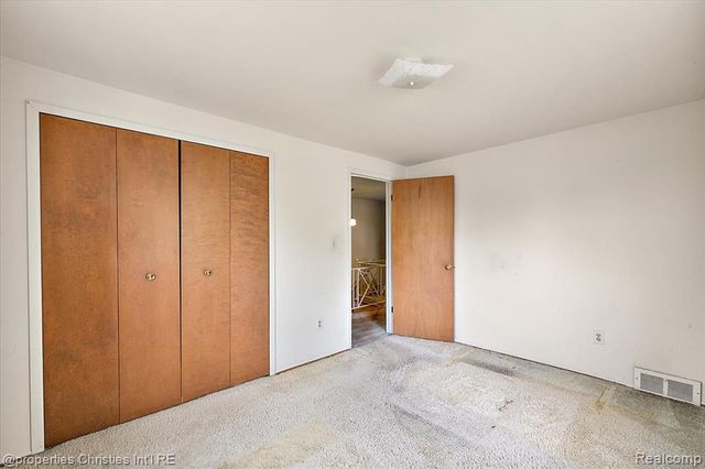 21889 Potomac Street, Southfield, MI 48076