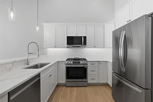 100-102 Huselton Drive, Penn Twp, PA 16002