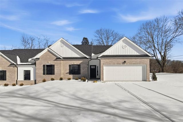 100-102 Huselton Drive, Penn Twp, PA 16002