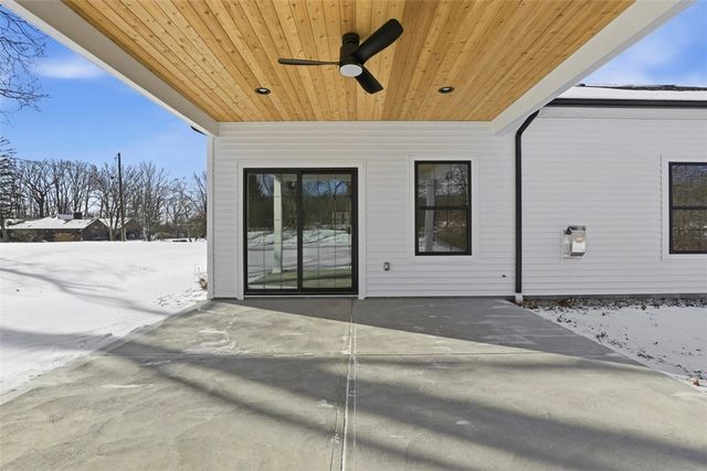 100-102 Huselton Drive, Penn Twp, PA 16002