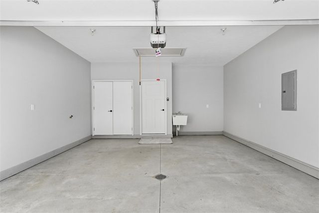 100-102 Huselton Drive, Penn Twp, PA 16002