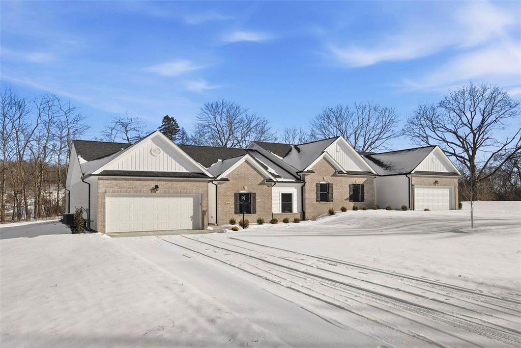 100-102 Huselton Drive, Penn Twp, PA 16002