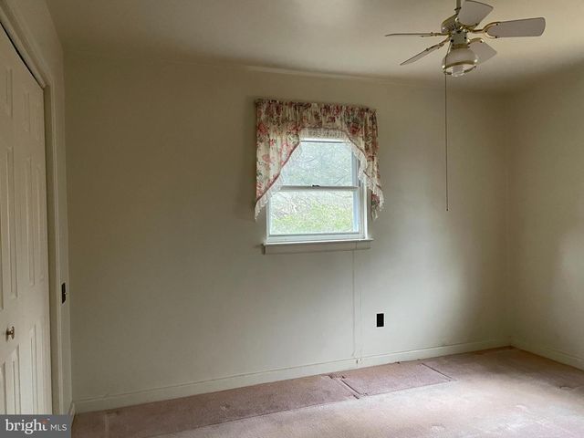 1350 SWAMP BRIDGE RD, Stevens, PA 17578