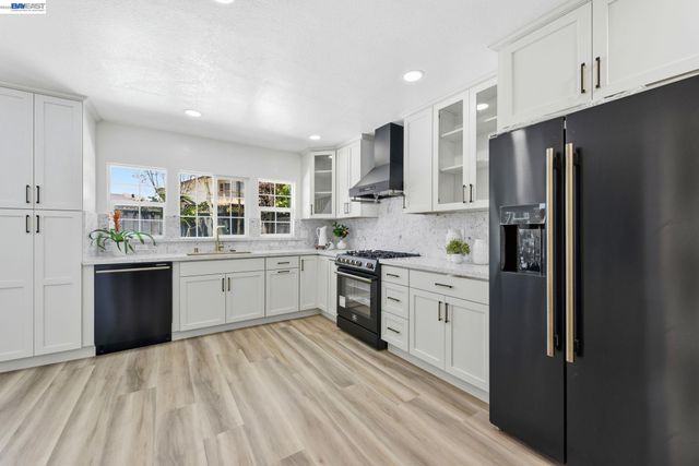 36202 Worthing Dr, Newark, CA 94560