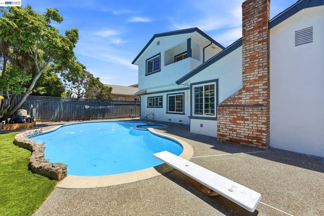 36202 Worthing Dr, Newark, CA 94560