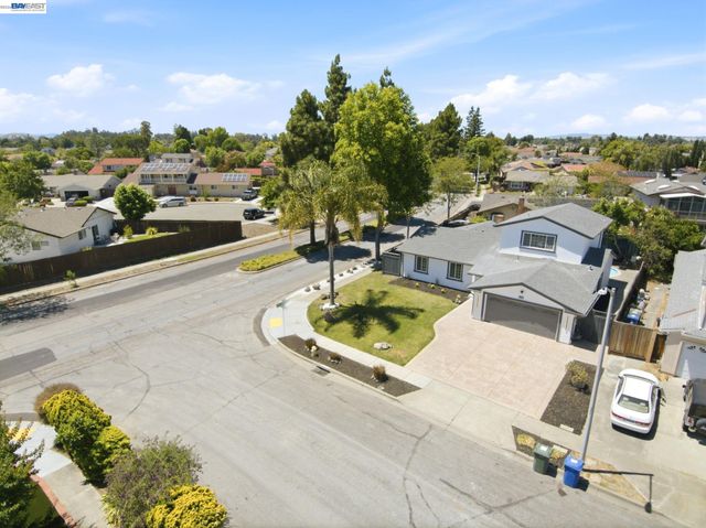 36202 Worthing Dr, Newark, CA 94560