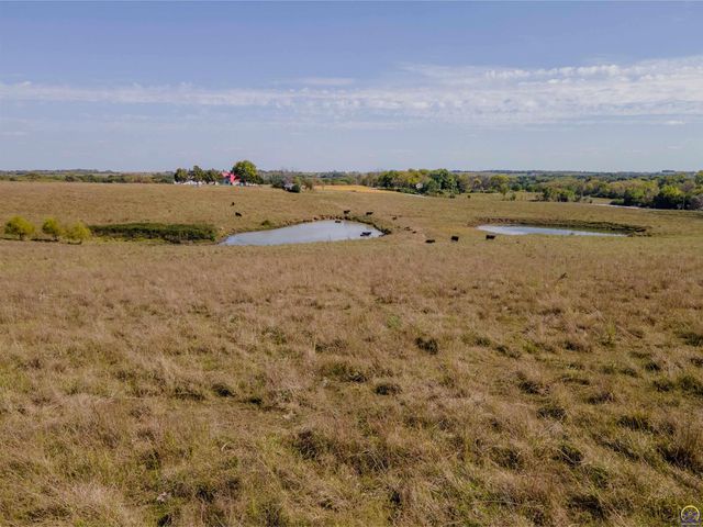 00000 Y Road, Meriden, KS 66512
