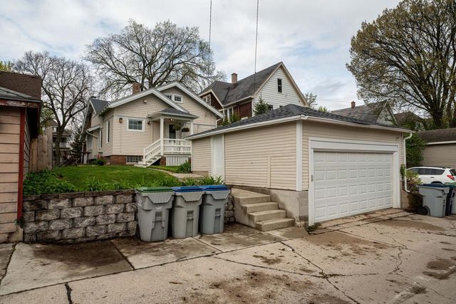 2142 51st STREET, Milwaukee, WI 53208
