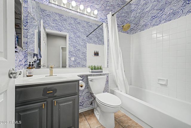 1892 E ERIE Street, Chandler, AZ 85225