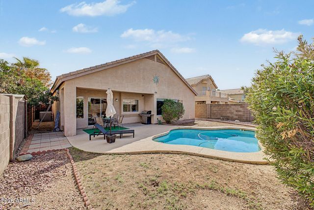1892 E ERIE Street, Chandler, AZ 85225