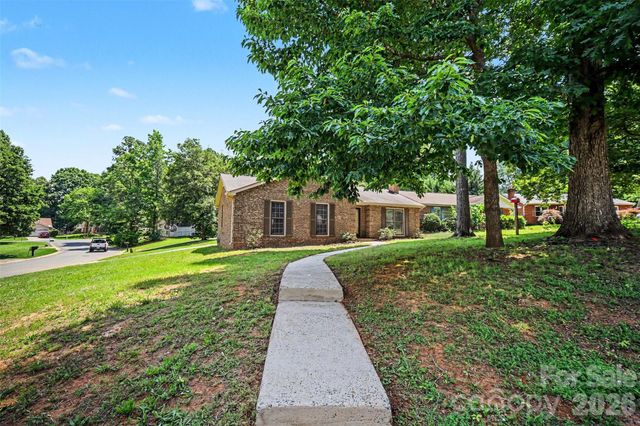 9720 Stillwater Lane, Mint Hill, NC 28227