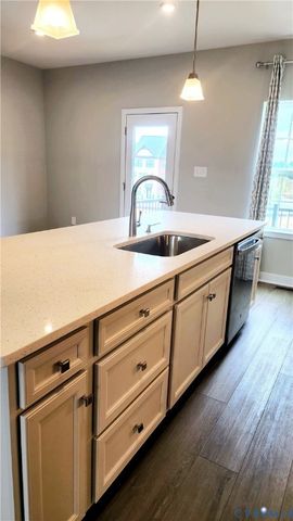 14073 Millpointe Rd, Midlothian, VA 23114