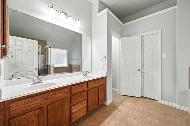 9209 Friendswood Drive, Fort Worth, TX 76123