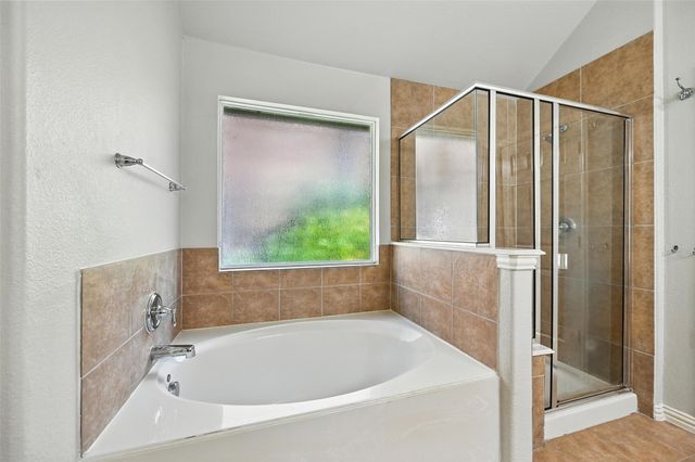 9209 Friendswood Drive, Fort Worth, TX 76123