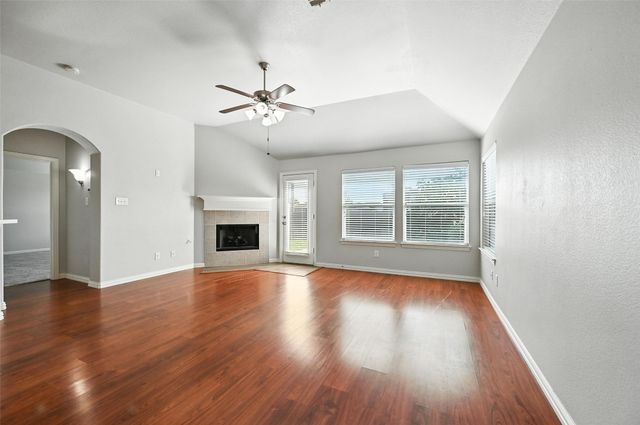 9209 Friendswood Drive, Fort Worth, TX 76123