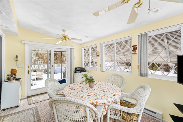 21 Hampton Avenue, Warwick, RI 02889