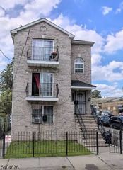 711 S 11Th St, Newark City, NJ 07103