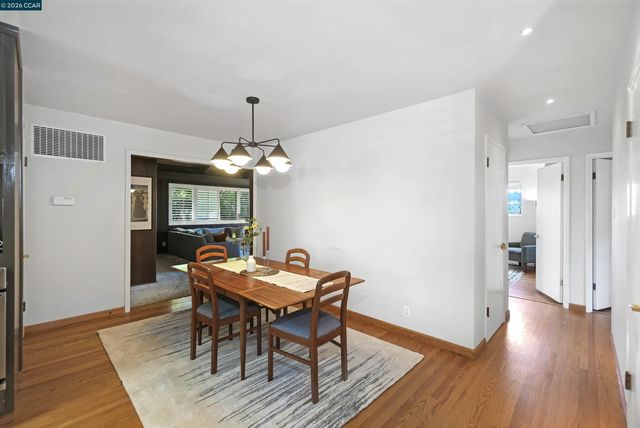 2535 Francis Dr, Pinole, CA 94564
