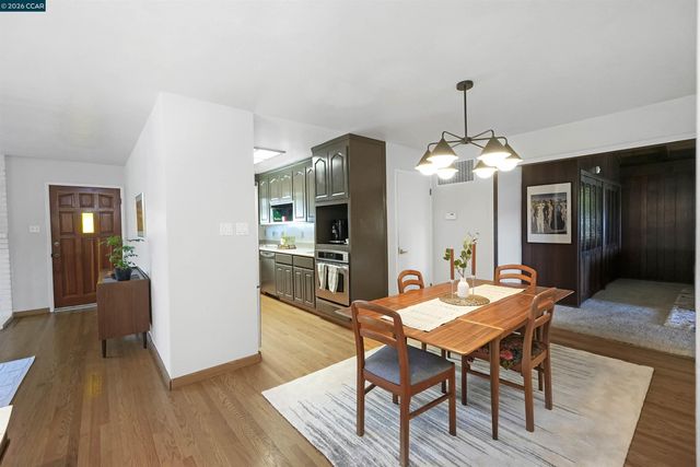 2535 Francis Dr, Pinole, CA 94564
