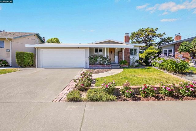 2535 Francis Dr, Pinole, CA 94564