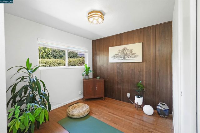 2535 Francis Dr, Pinole, CA 94564