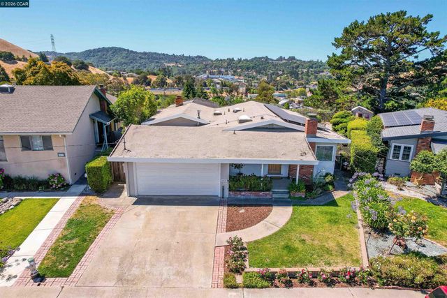 2535 Francis Dr, Pinole, CA 94564