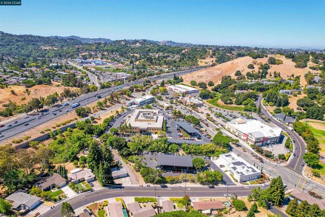 2535 Francis Dr, Pinole, CA 94564