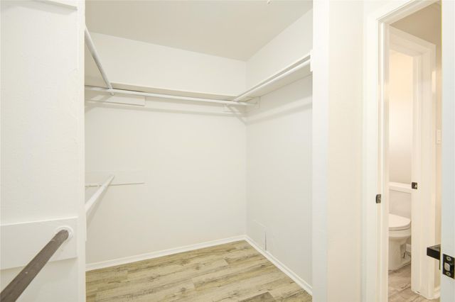 6722 Lynngate Drive, Spring, TX 77373