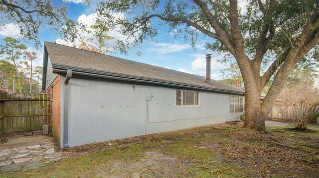 6722 Lynngate Drive, Spring, TX 77373