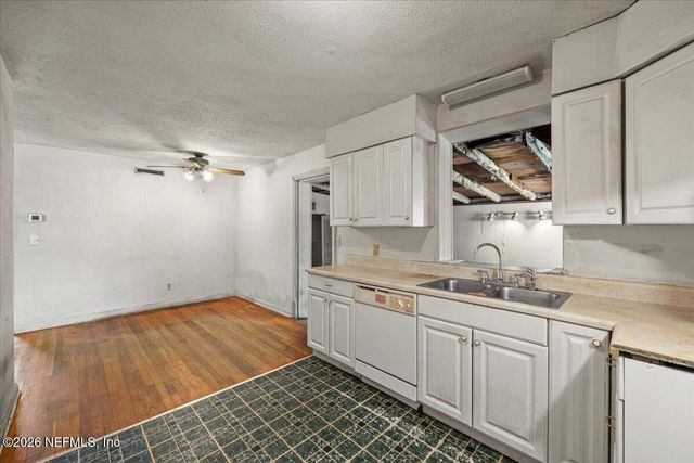 6303 HYDE PARK HAVEN, Jacksonville, FL 32210