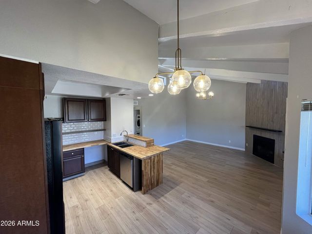 1017 E MARYLAND Avenue 236, Phoenix, AZ 85014
