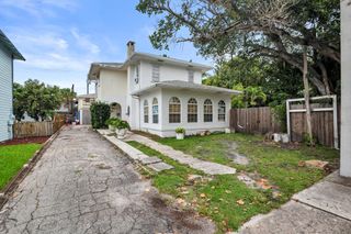 821 Omar Road, West Palm Beach, FL 33405