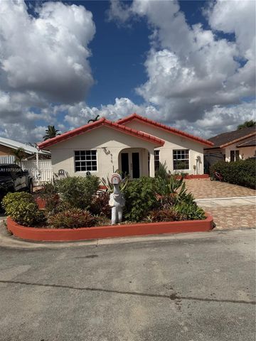 910 SW 140th Ave, Miami, FL 33184
