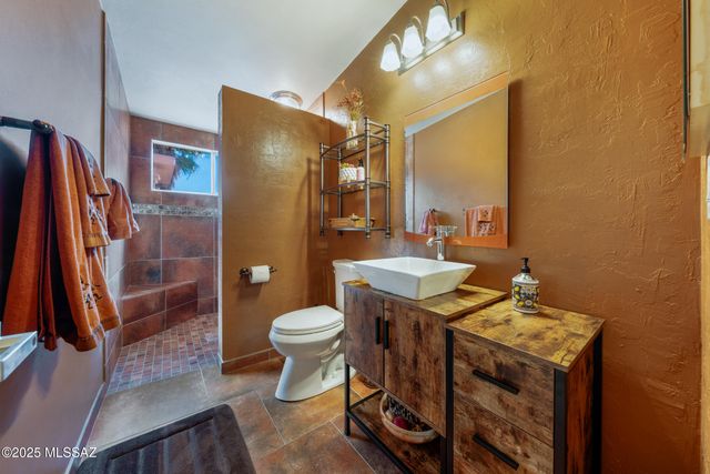 10155 E Prince Road, Tucson, AZ 85749