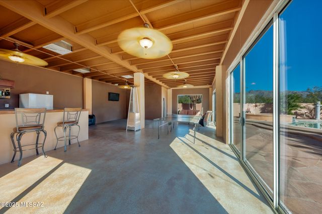 10155 E Prince Road, Tucson, AZ 85749