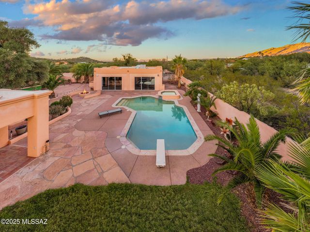 10155 E Prince Road, Tucson, AZ 85749