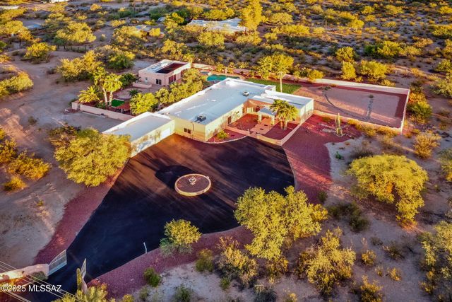 10155 E Prince Road, Tucson, AZ 85749