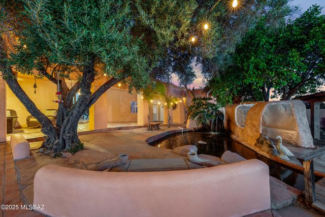 10155 E Prince Road, Tucson, AZ 85749