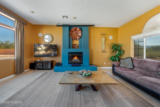 10155 E Prince Road, Tucson, AZ 85749