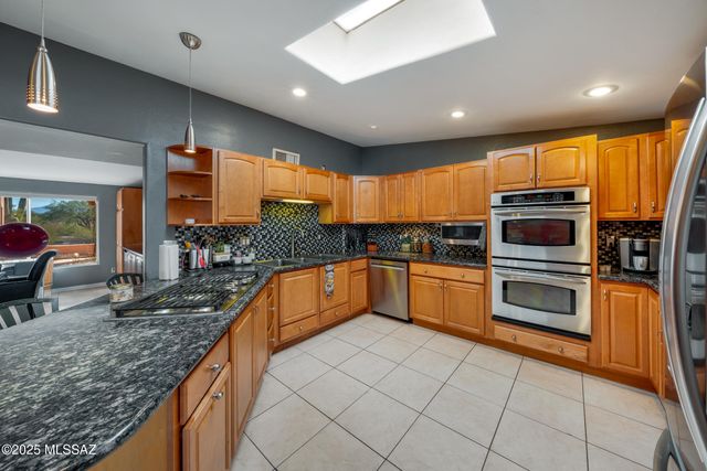 10155 E Prince Road, Tucson, AZ 85749