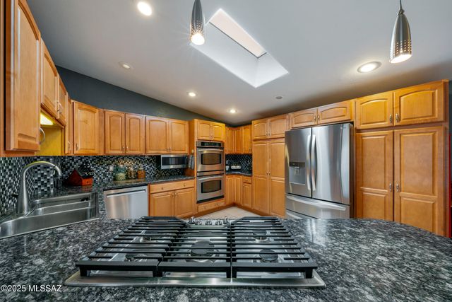 10155 E Prince Road, Tucson, AZ 85749